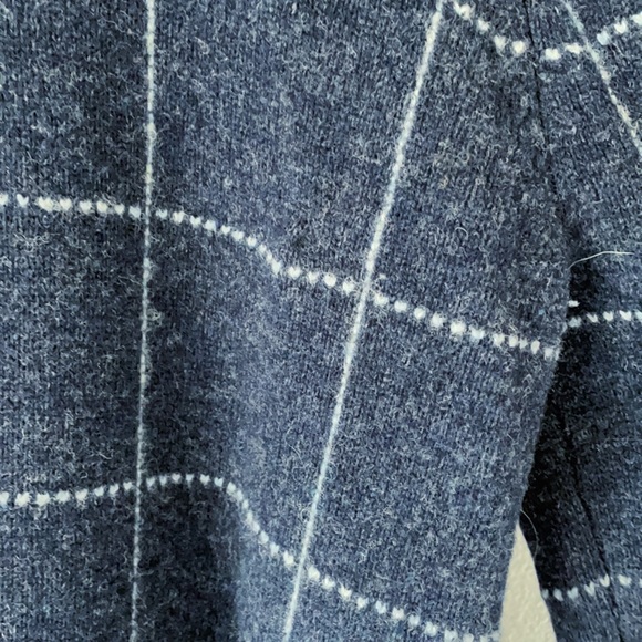 100% Lambswool Cardigan - Picture 12 of 12